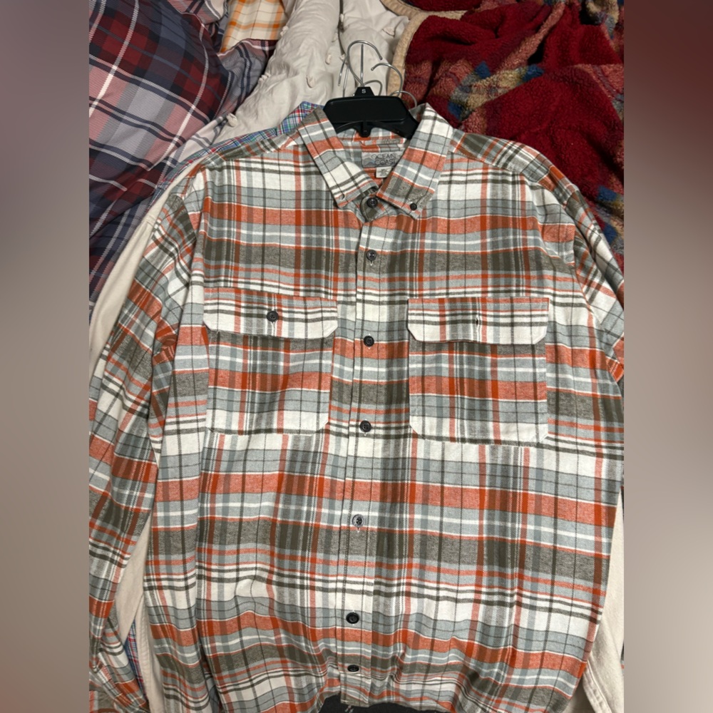 Men's Plaid Button-Up Shirt